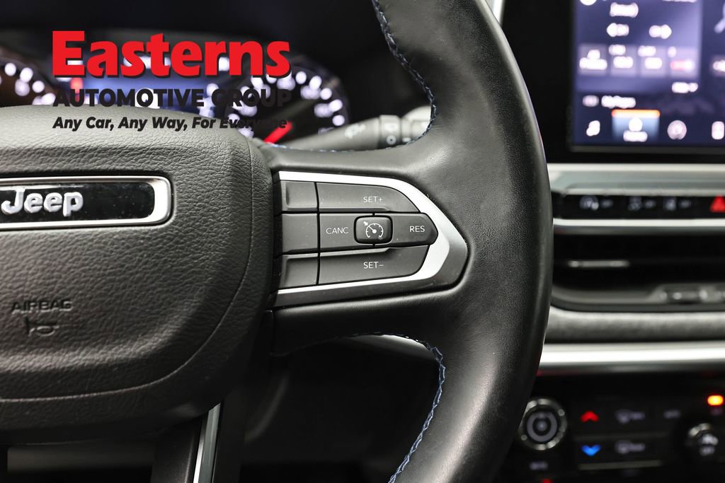 Used 2022 Jeep Compass Latitude w/ Convenience Group AWD/4WD image 16