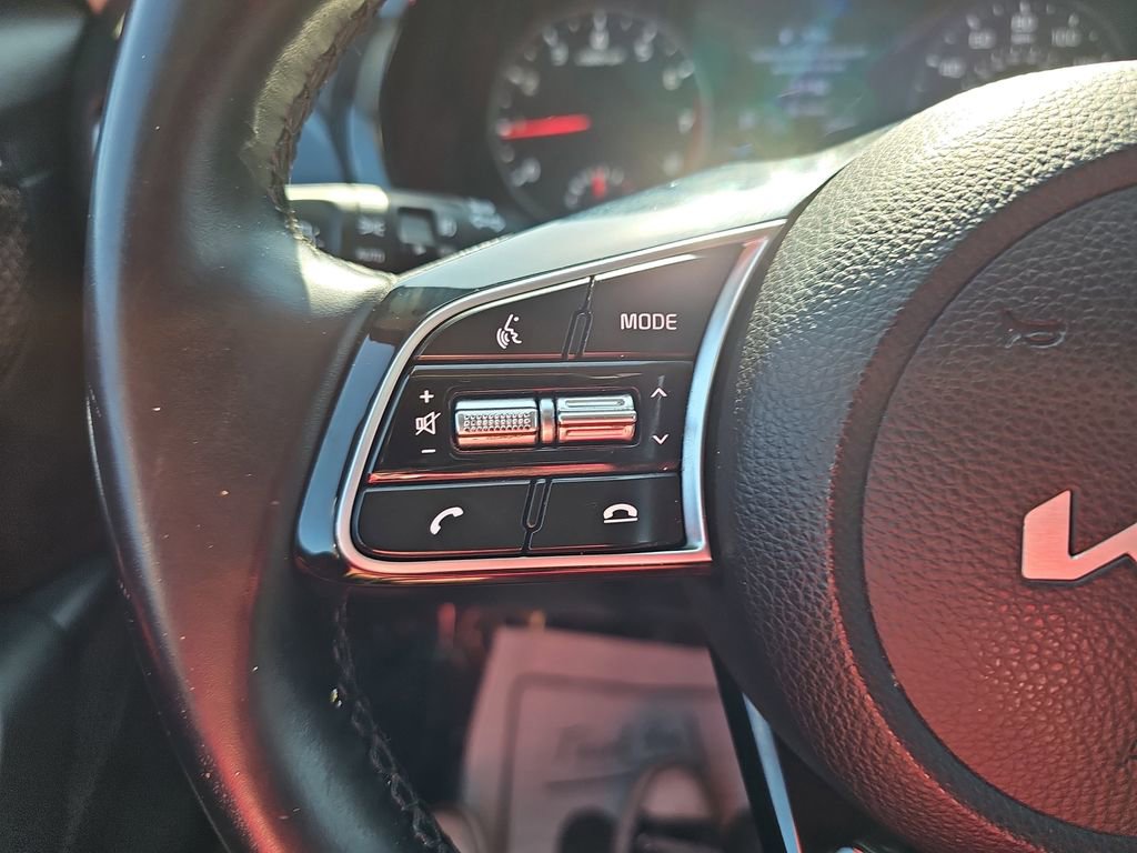 Used 2022 Kia Seltos Nightfall Edition image 20