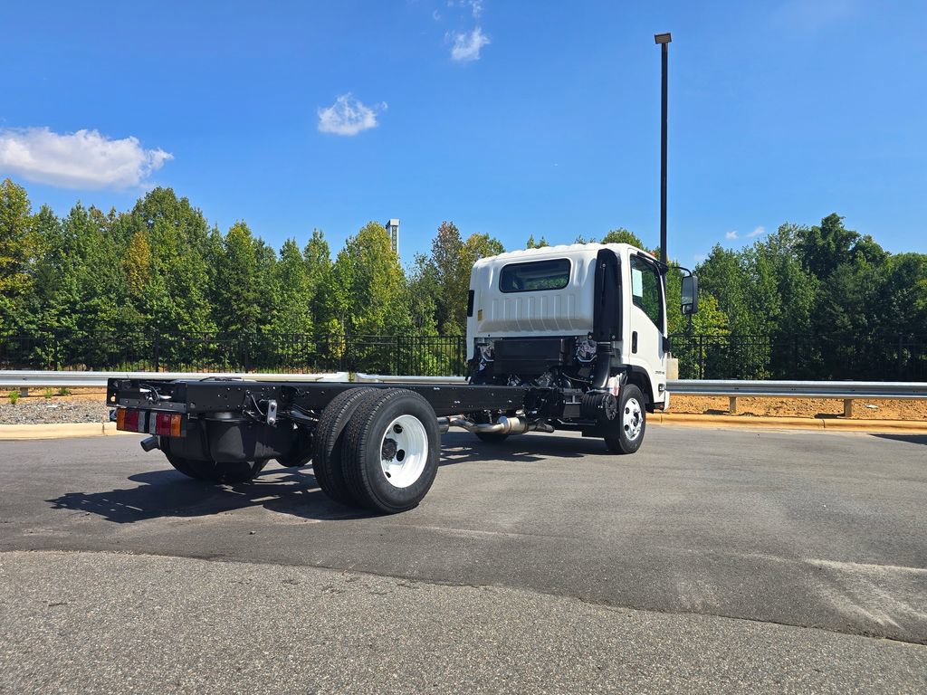 New 2027 Chevrolet Low Cab Forward RWD image 3