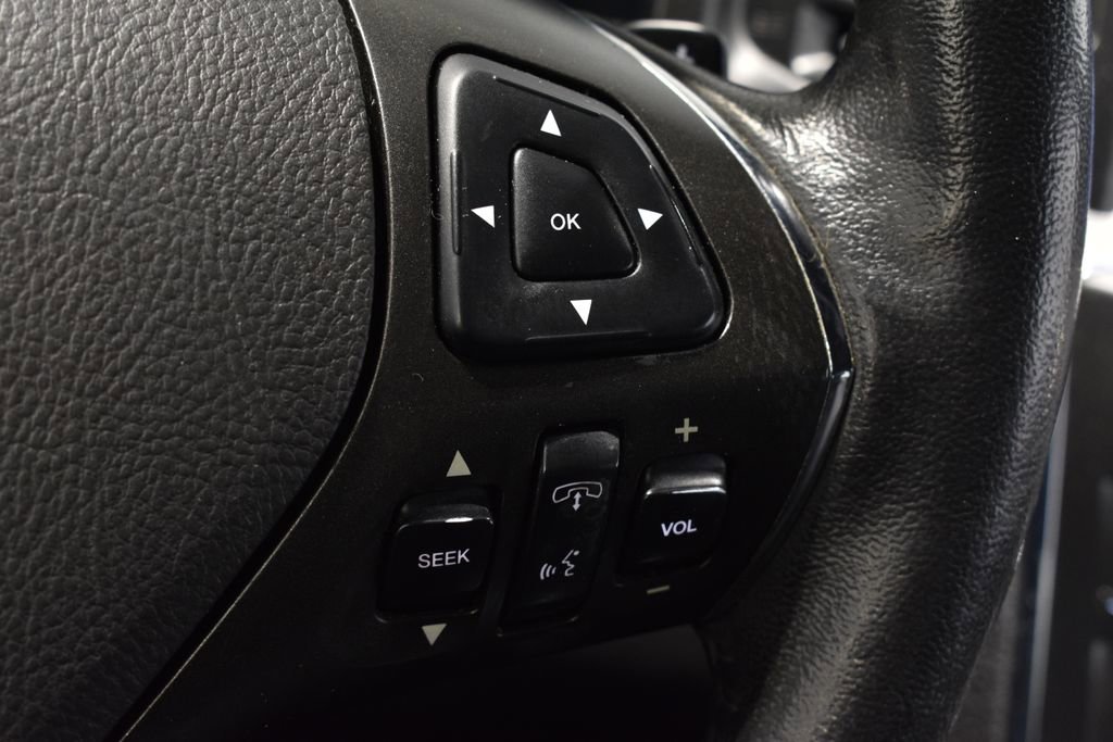 Used 2014 Lincoln MKS image 18