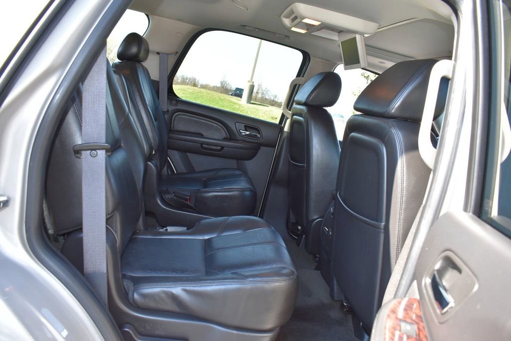 Used 2008 GMC Yukon Denali image 36