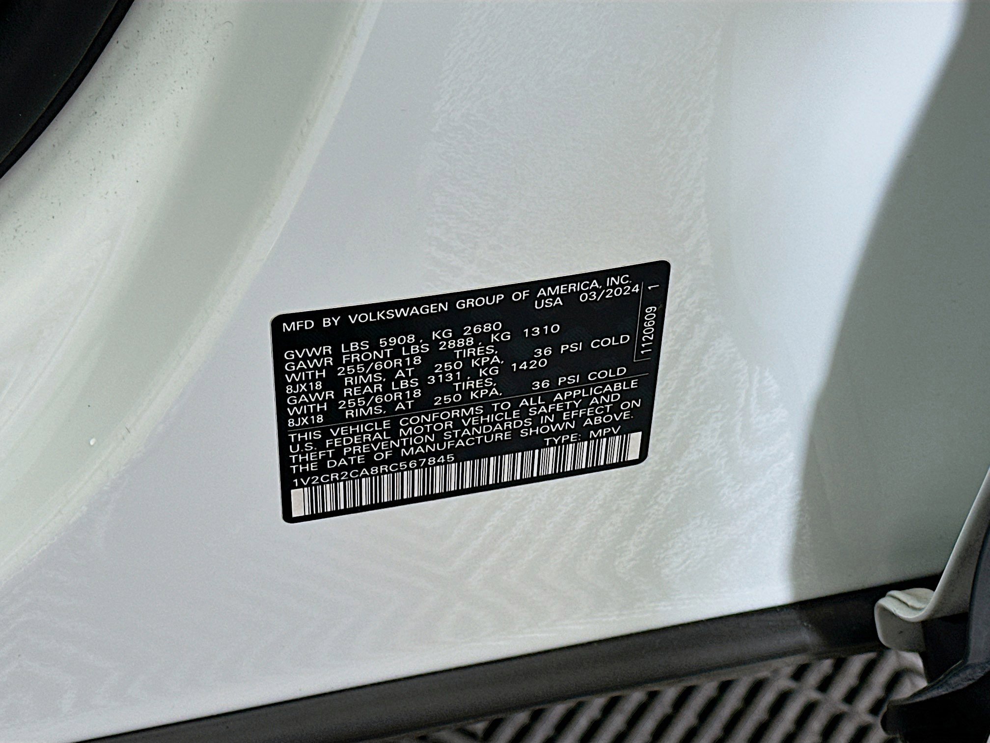 Used 2024 Volkswagen Atlas Peak Edition SE image 12