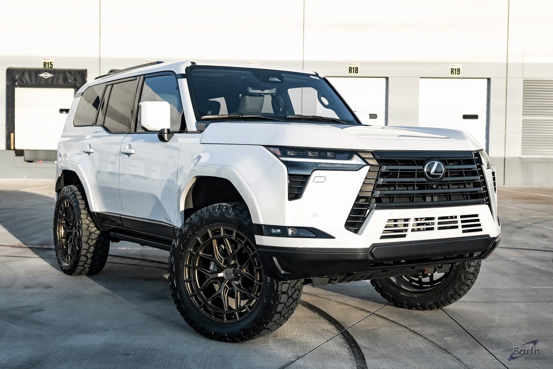 Used 2025 Lexus GX 550 550 Luxury+ HUD Vossen Wheels w/ Accessory Package (2T) image 21