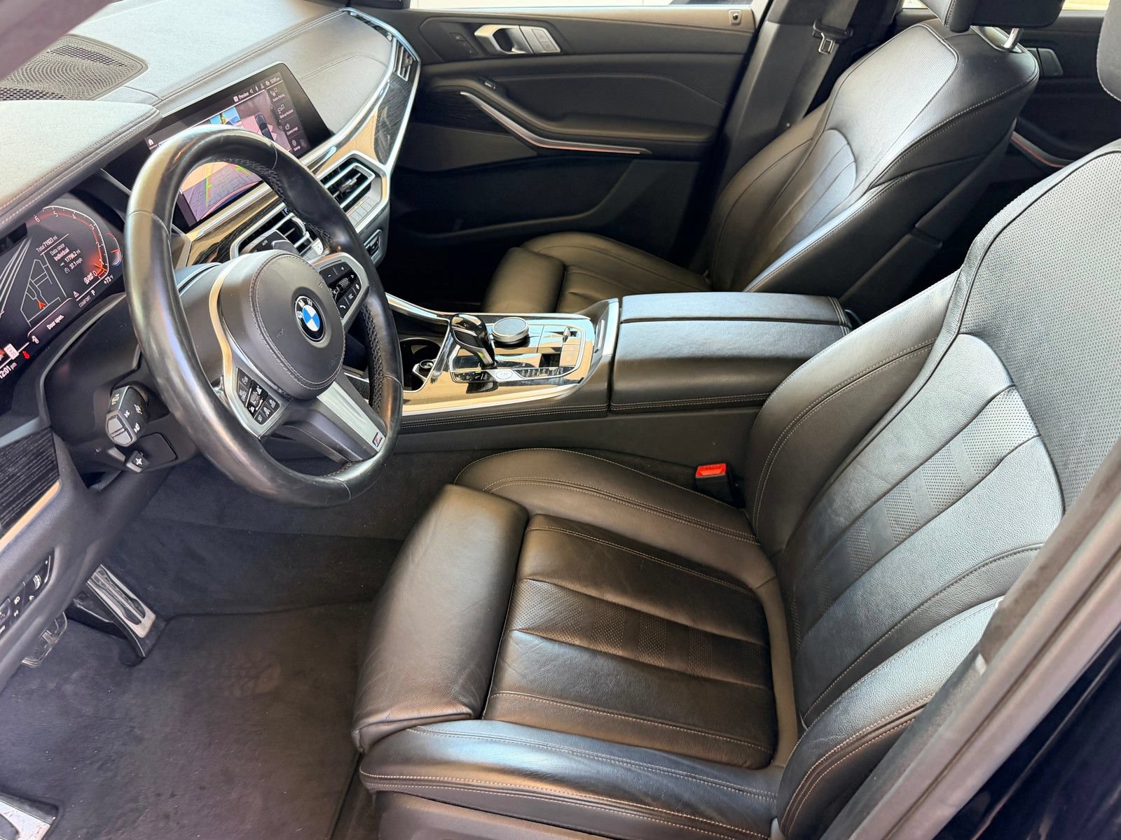 Used 2019 BMW X7 xDrive50i w/ M Sport Package AWD/4WD image 19