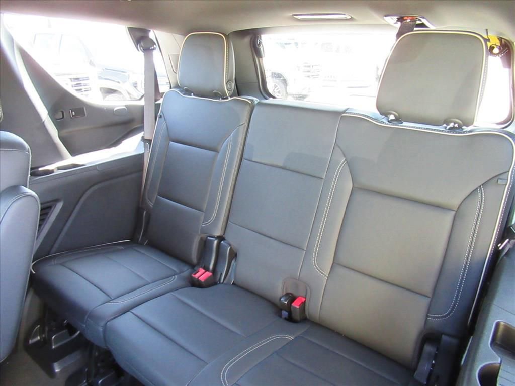 Used 2024 Chevrolet Tahoe Premier AWD/4WD image 36