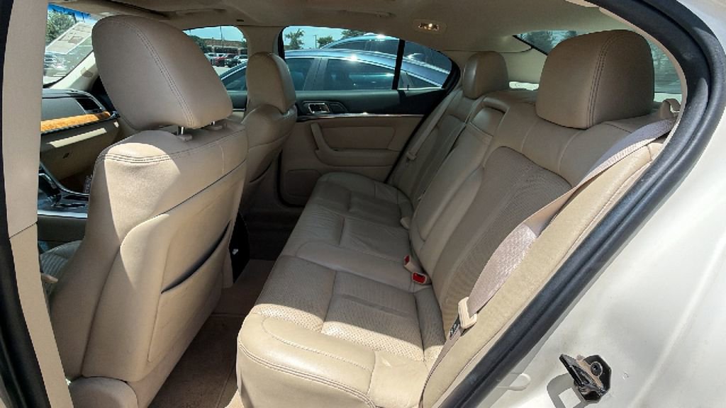Used 2009 Lincoln MKS FWD image 15
