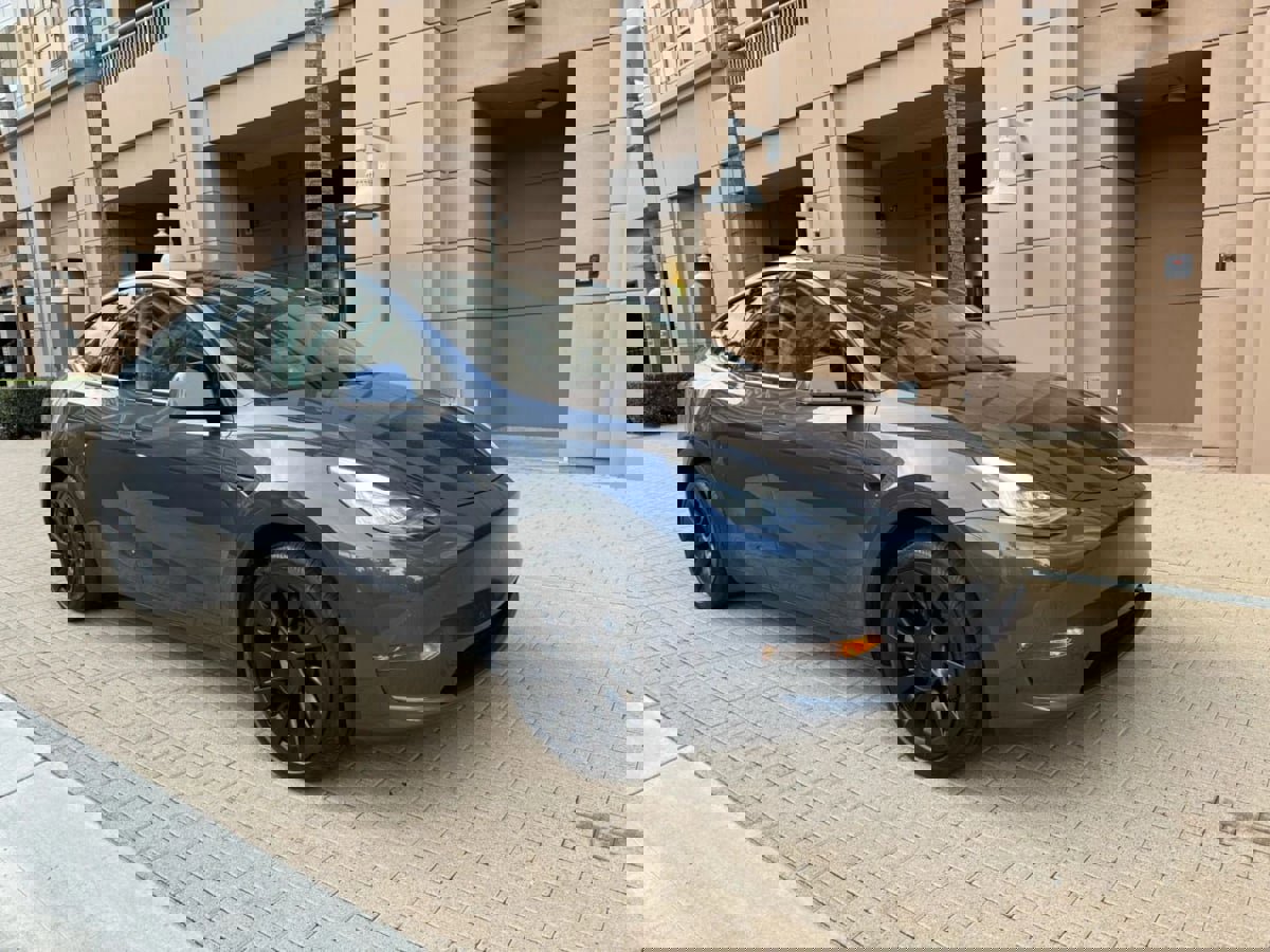Used 2024 Tesla Model Y Long Range image 4