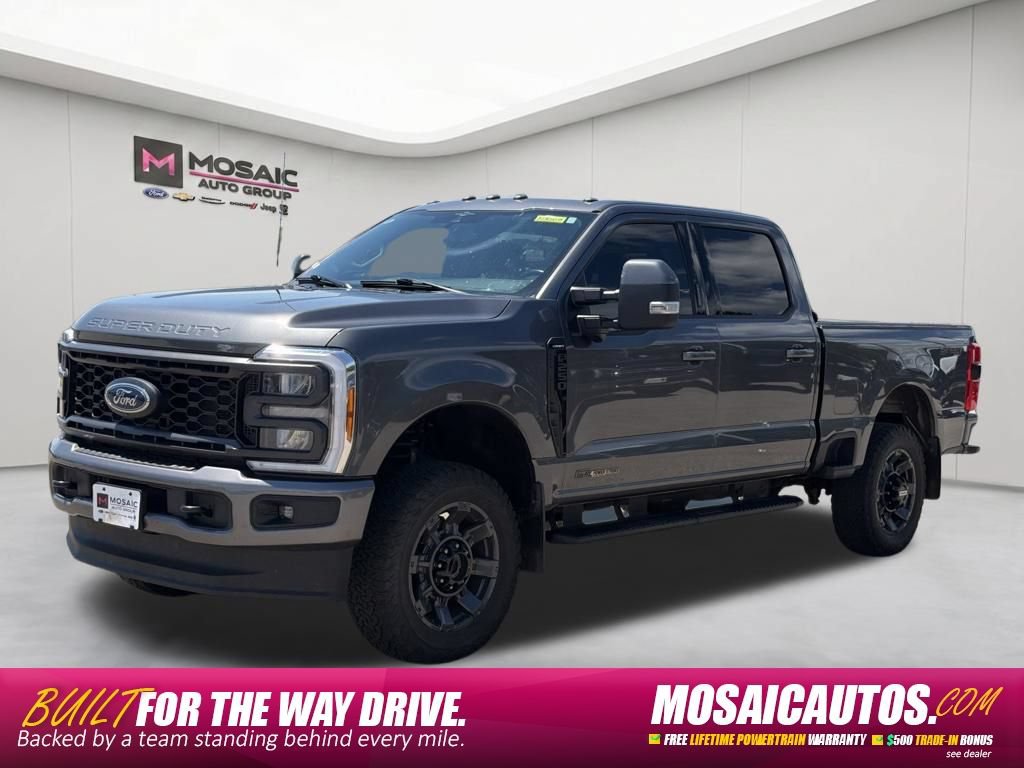 Used 2023 Ford F250 Lariat w/ Sport Appearance Package AWD/4WD image 3