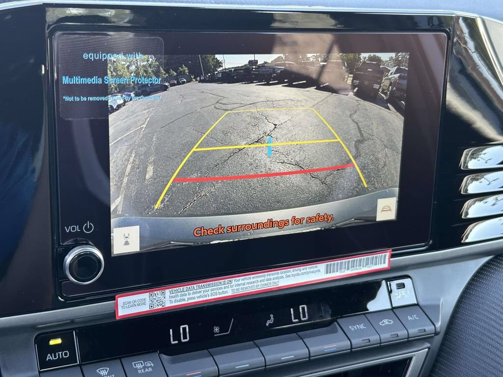 New 2026 Toyota Camry Hybrid FWD image 24
