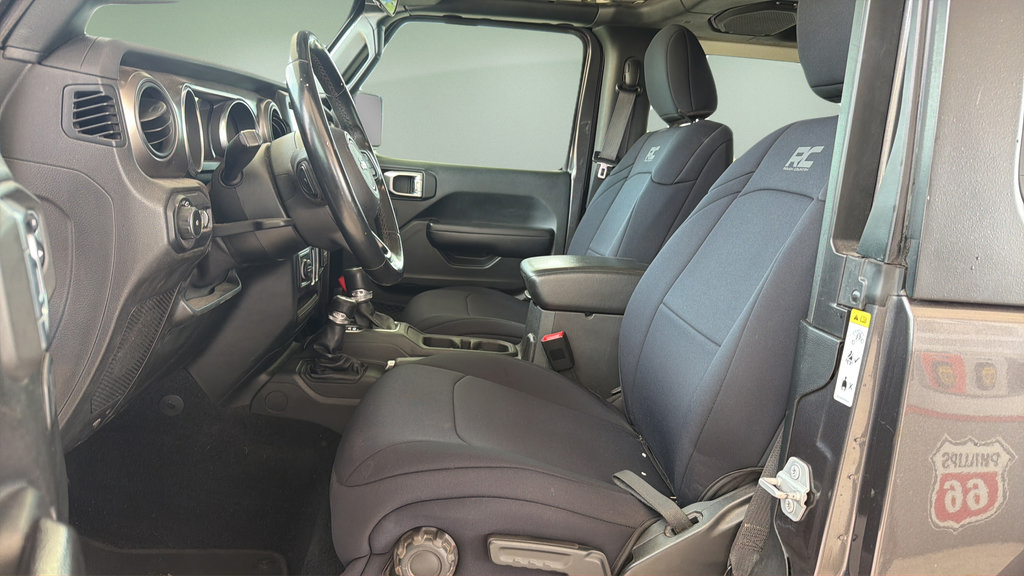 Used 2020 Jeep Wrangler Sport AWD/4WD image 16