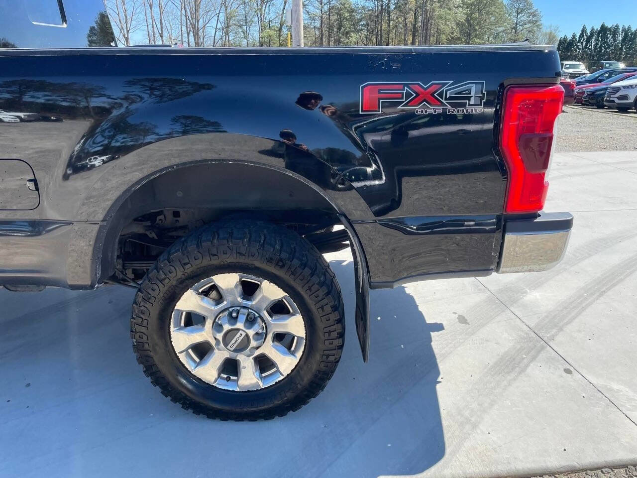 Used 2019 Ford F350 Lariat w/ Lariat Ultimate Package image 47