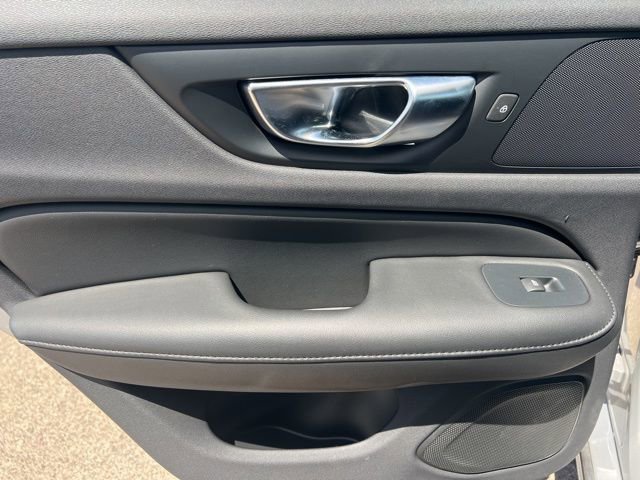 Used 2024 Volvo S60 B5 Core image 25