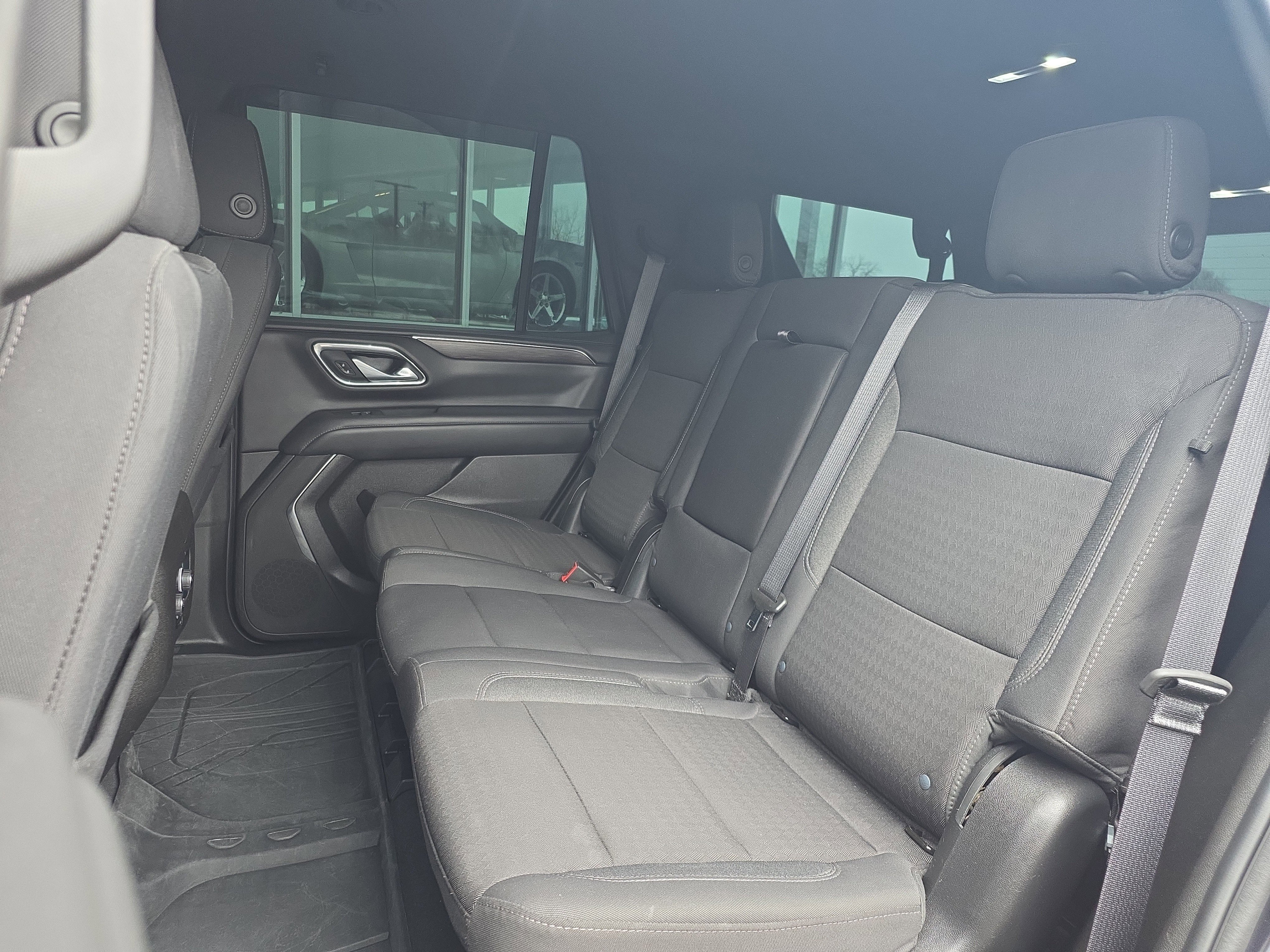Used 2024 Chevrolet Tahoe LS image 31