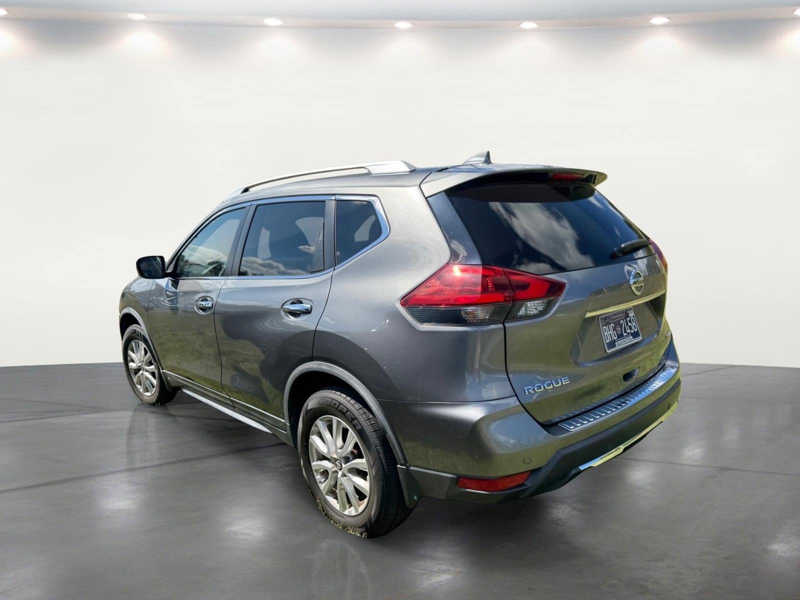 Used 2019 Nissan Rogue SV AWD/4WD image 20