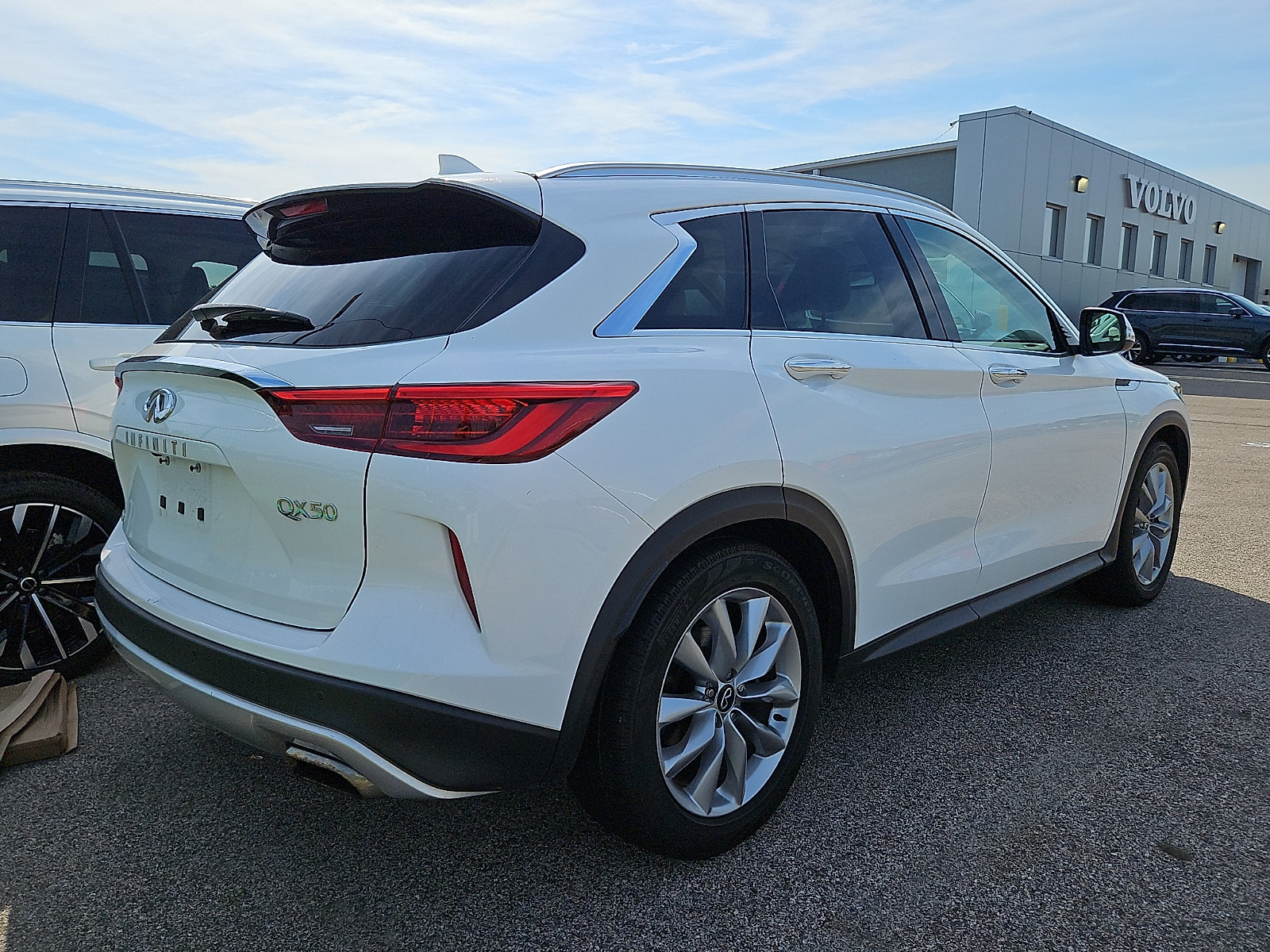 Used 2020 INFINITI QX50 Luxe w/ Navigation Package AWD/4WD image 7