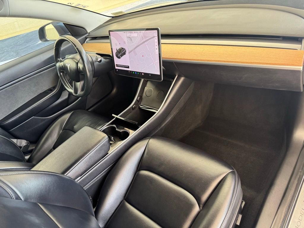 Used 2018 Tesla Model 3 Long Range image 17