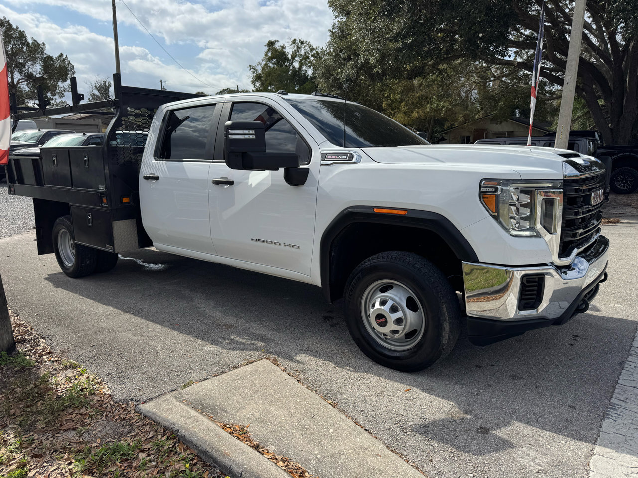Used 2021 GMC Sierra 3500 2WD Crew Cab w/ Convenience Package image 9