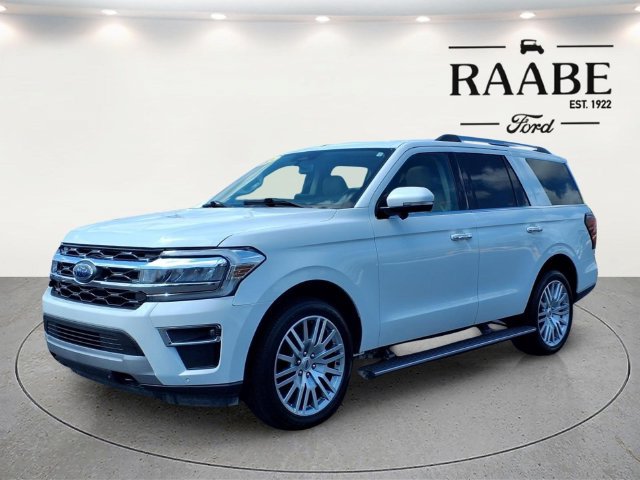 Used 2024 Ford Expedition Limited AWD/4WD image 3
