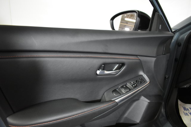 Certified 2025 Nissan Sentra SR FWD image 7