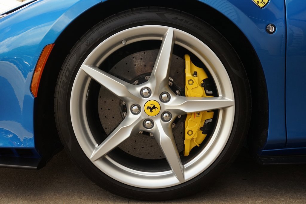 Used 2022 Ferrari F8 Tributo image 29