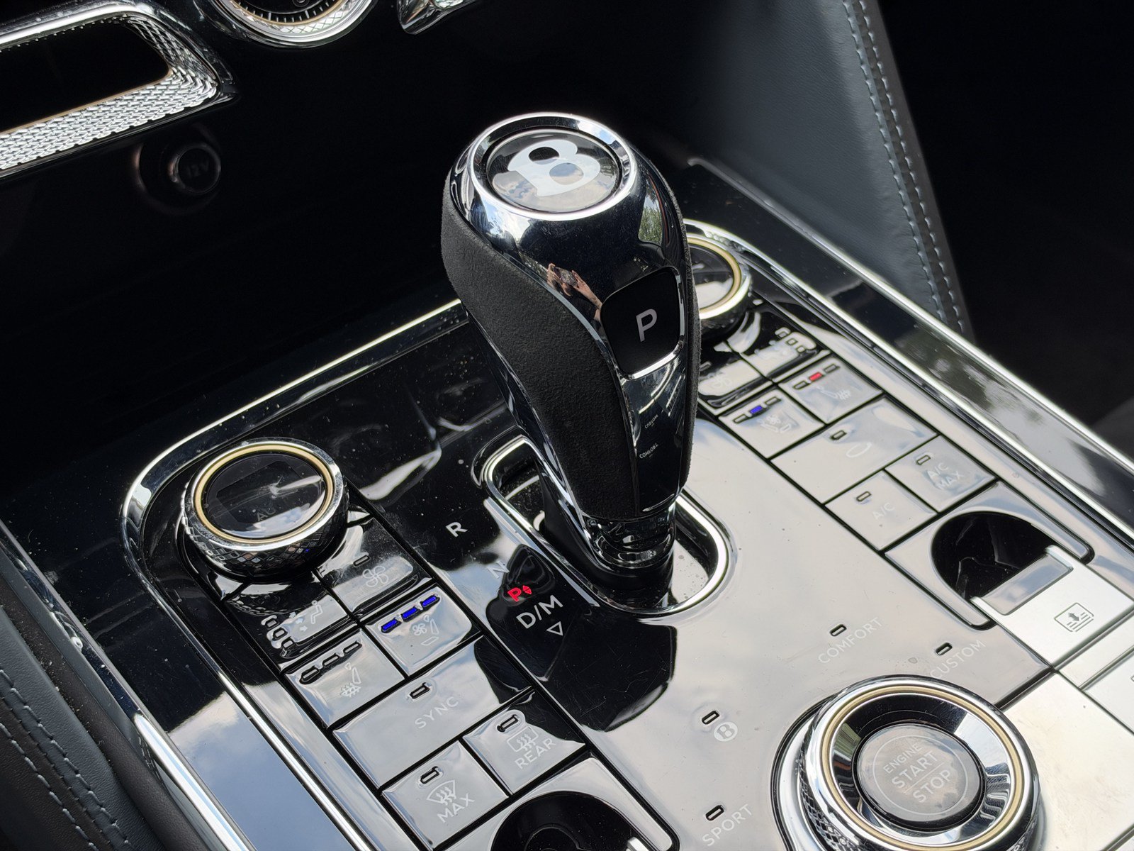 Certified 2023 Bentley Flying Spur W12 AWD/4WD image 27