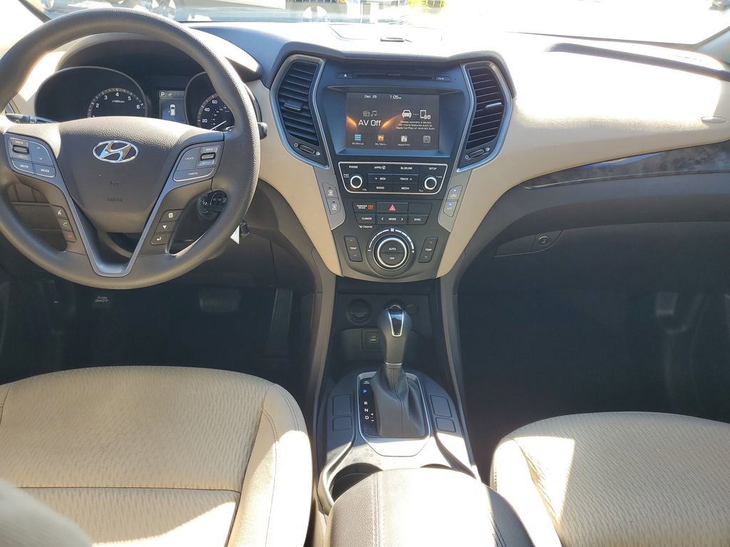 Used 2017 Hyundai Santa Fe Sport image 19