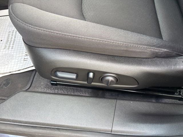 Used 2023 Chevrolet Malibu LT image 12