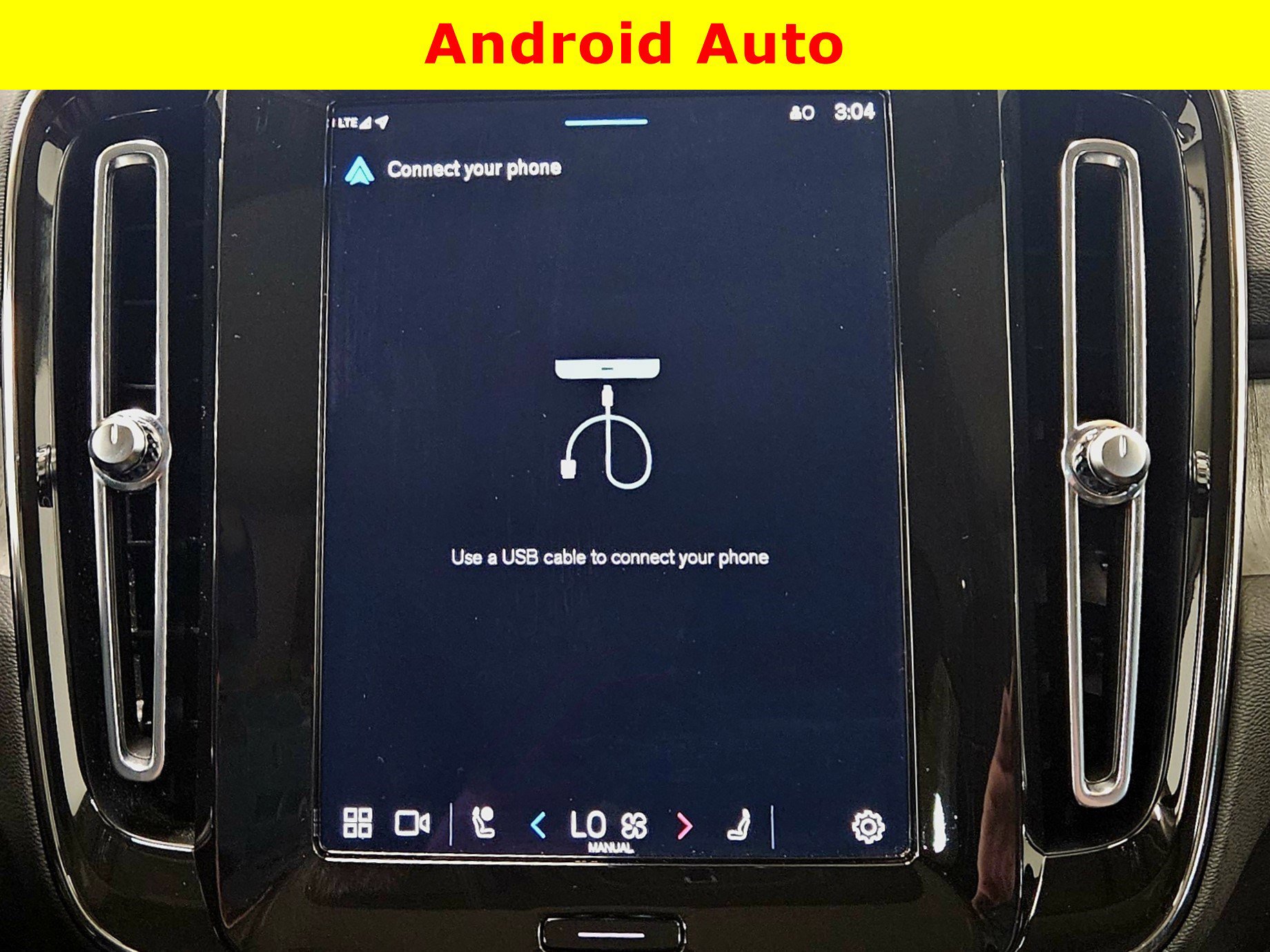 Used 2023 Volvo XC40 B5 Ultimate image 21