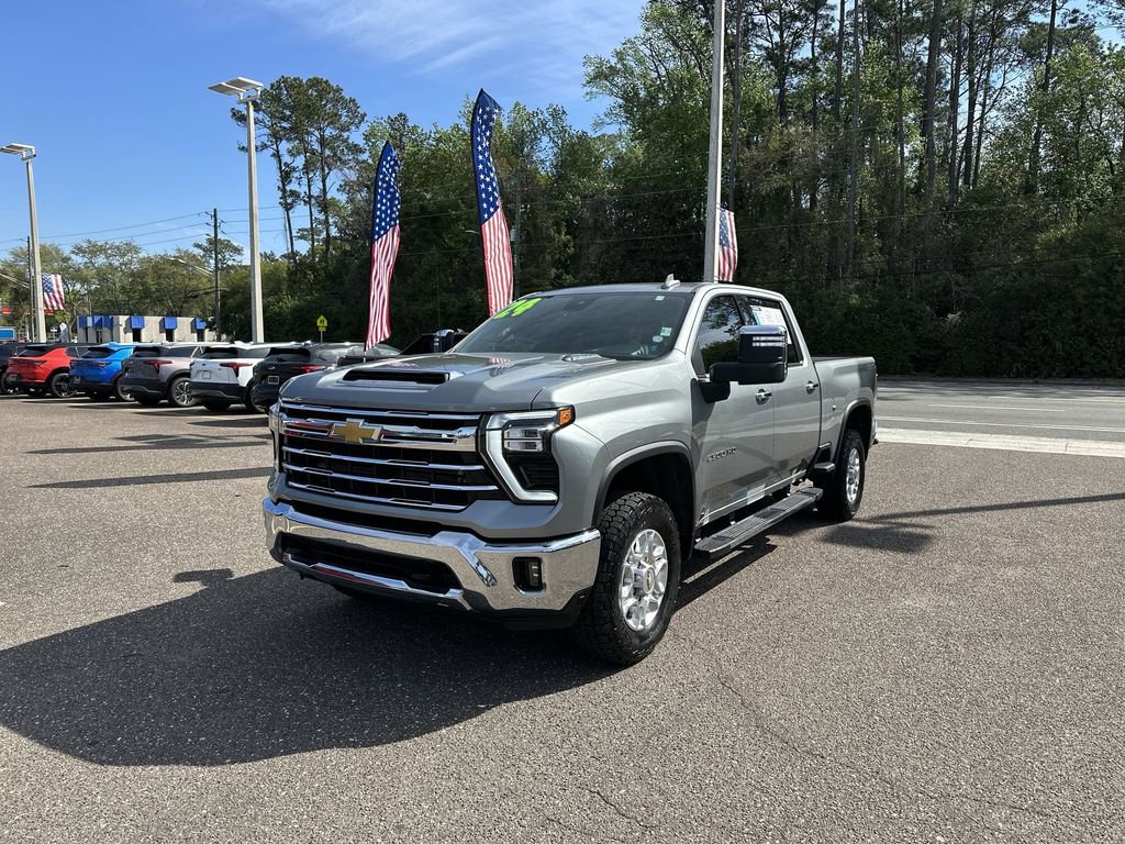 Used 2024 Chevrolet Silverado 2500 LTZ image 12