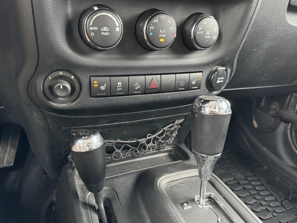 Used 2014 Jeep Wrangler Unlimited Sahara w/ Max Tow Package image 18