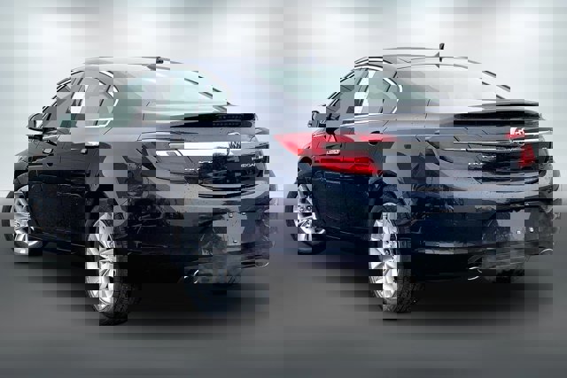 Used 2014 Buick Regal Premium image 10