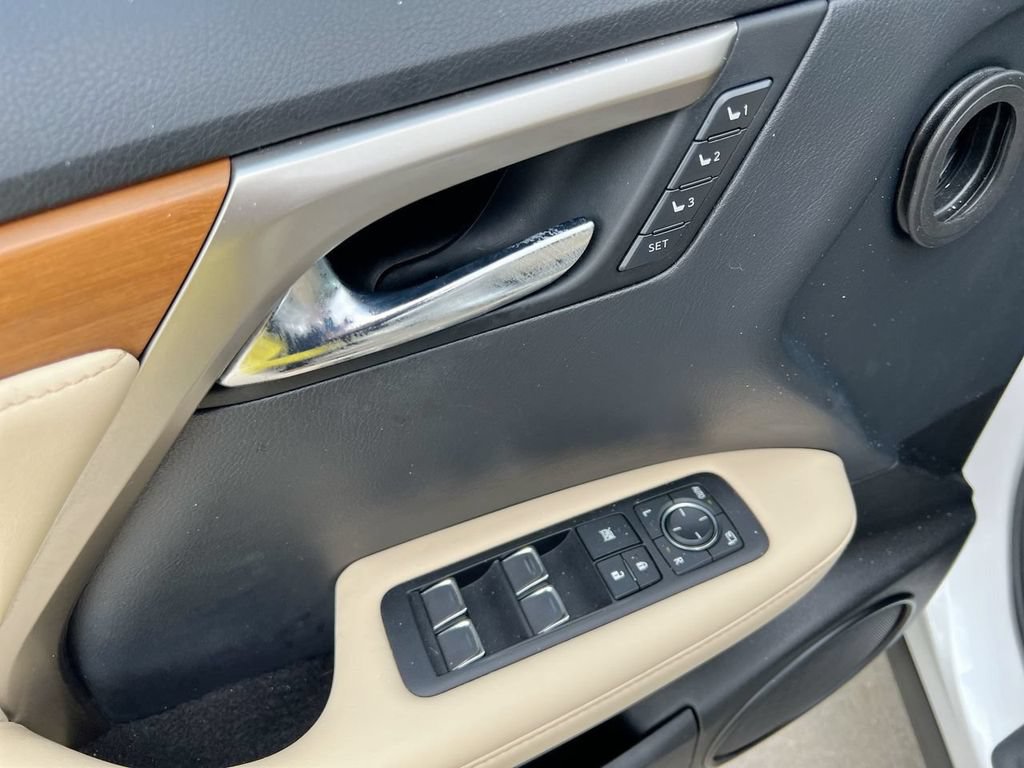 Certified 2022 Lexus RX 350 FWD w/ Premium Package image 11
