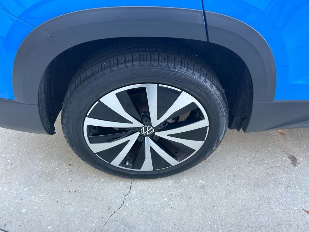 Certified 2023 Volkswagen Taos SE image 26