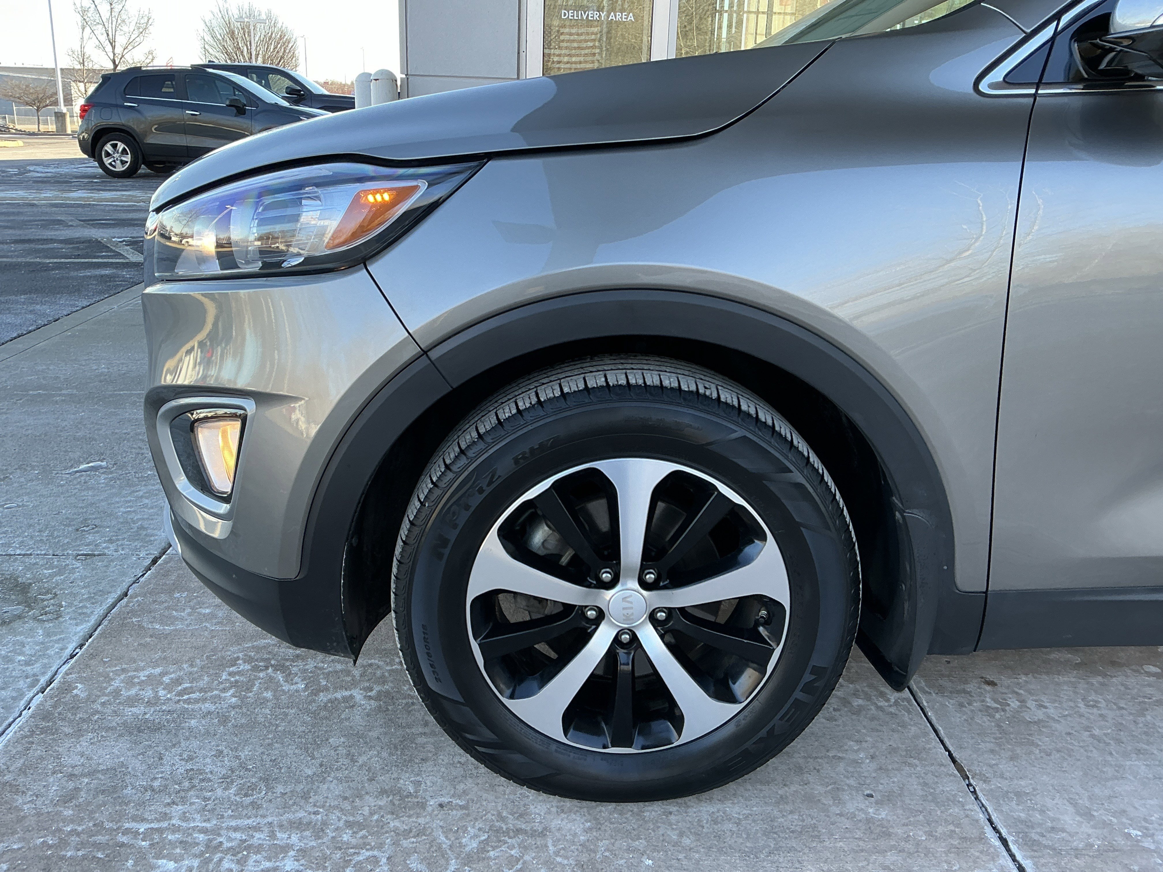Used 2016 Kia Sorento EX image 25