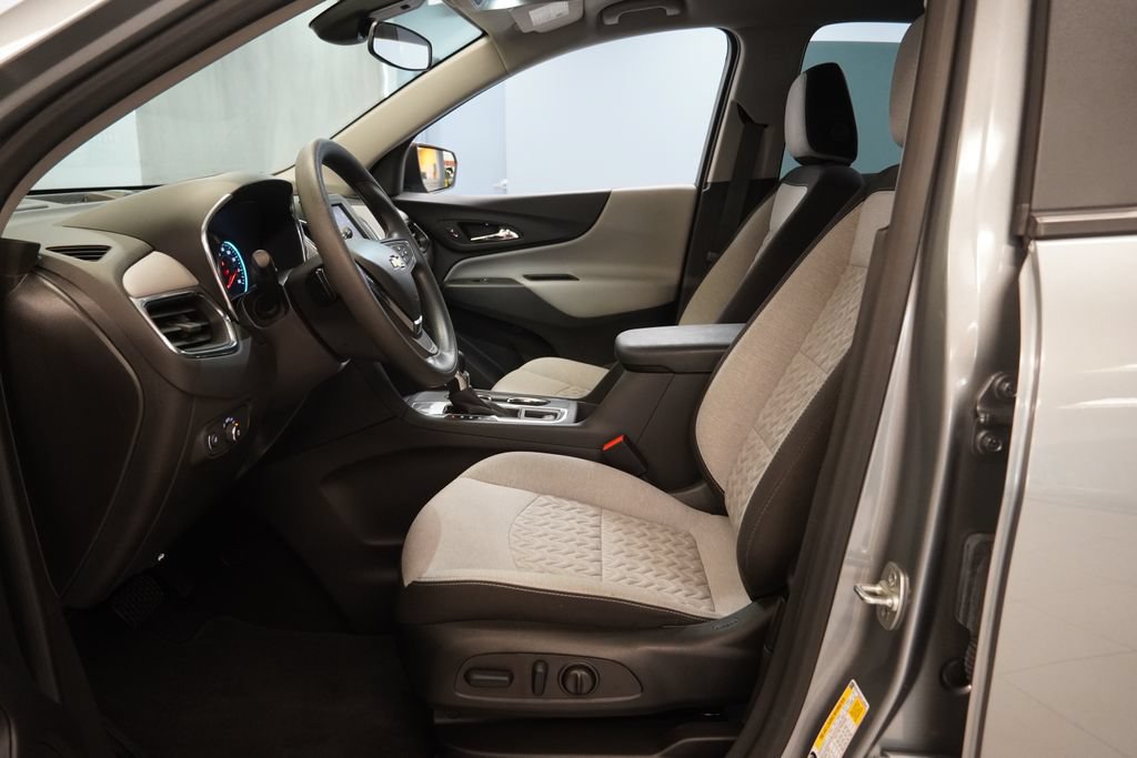 Used 2024 Chevrolet Equinox LS FWD image 5