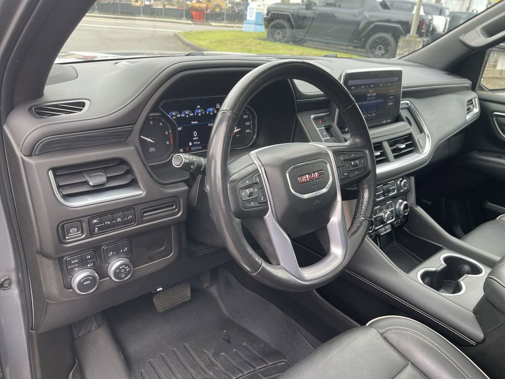Used 2021 GMC Yukon SLT w/ SLT Premium Package image 10