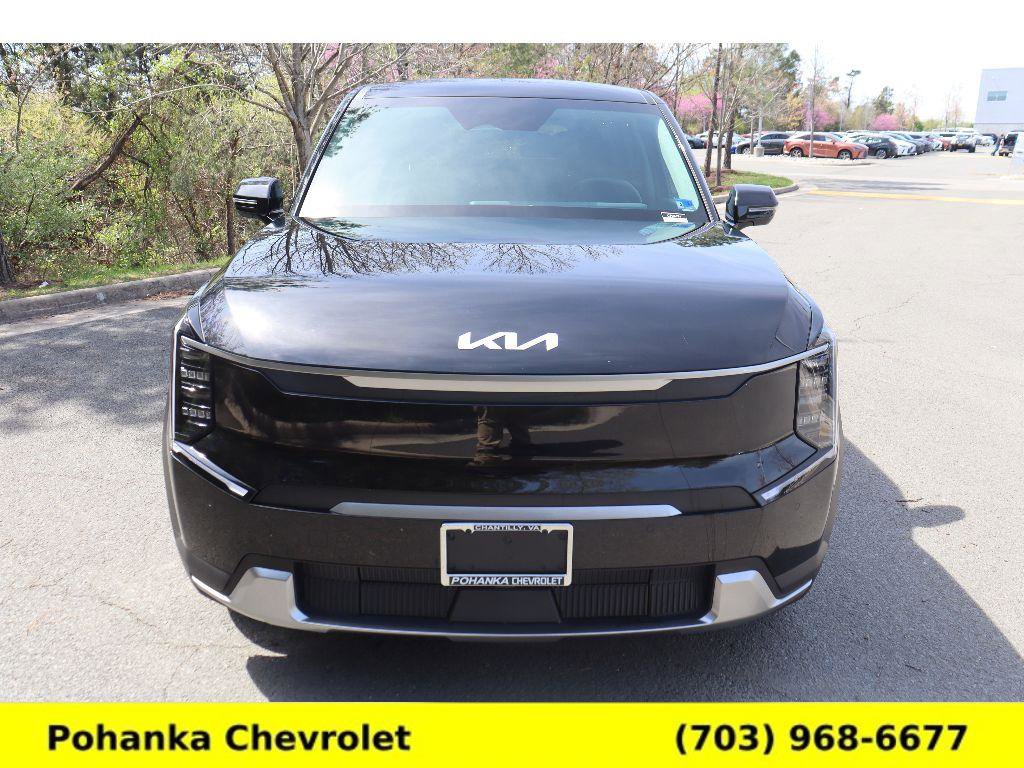 Used 2024 Kia EV9 Light Long Range image 2