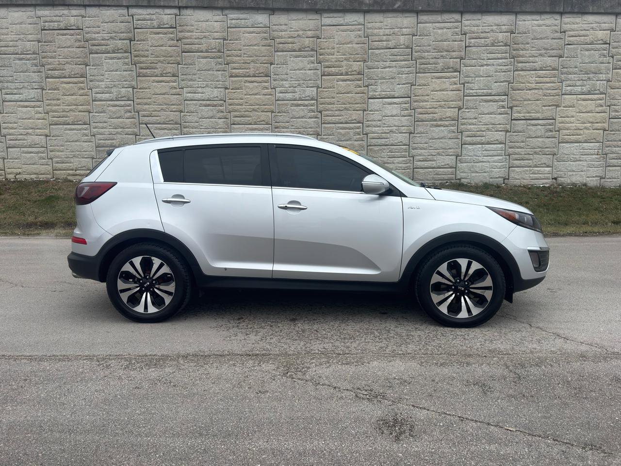 Used 2013 Kia Sportage SX w/ SX Premium Pkg image 2