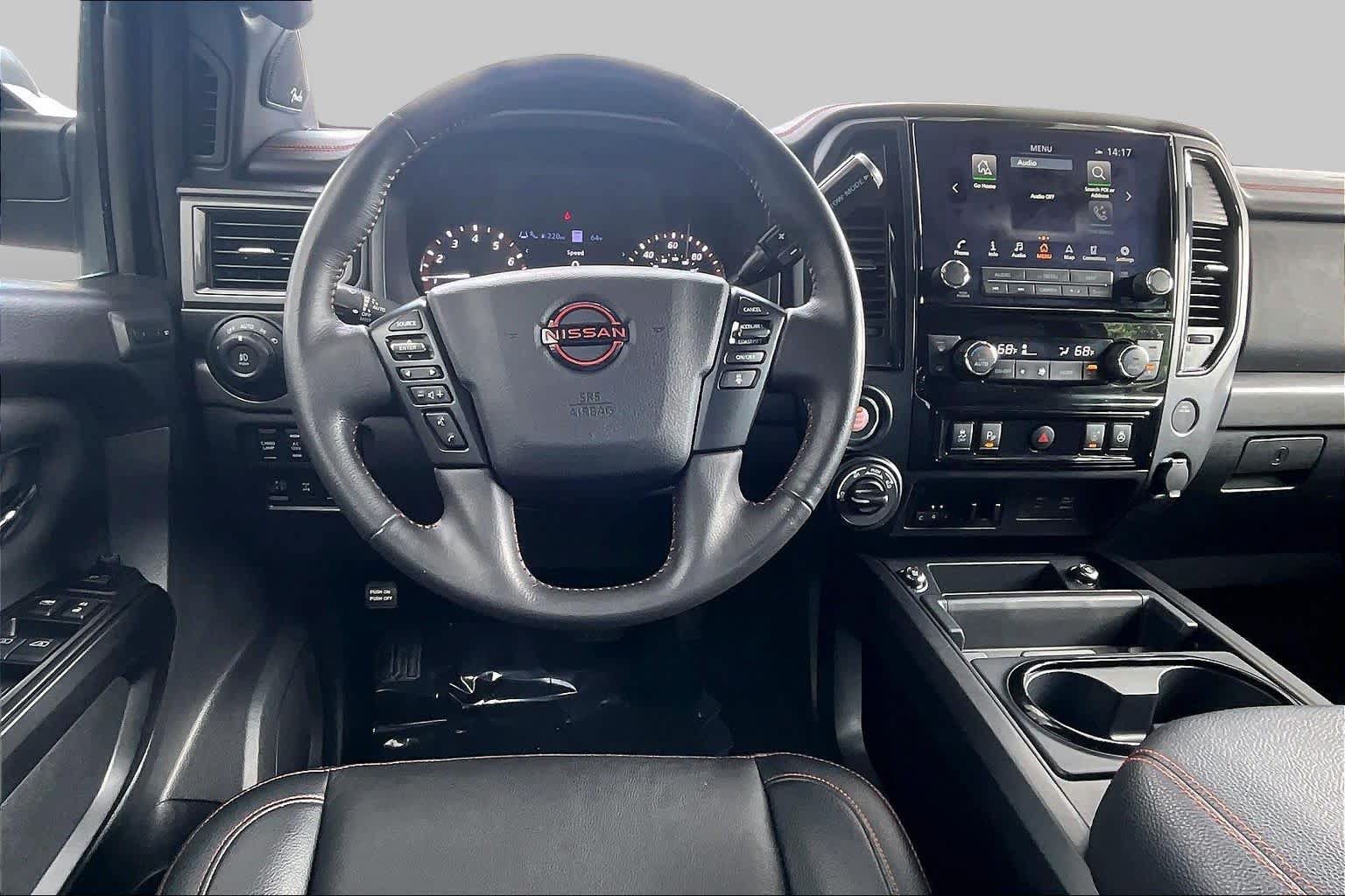 Used 2023 Nissan Titan PRO-4X w/ Pro-4x Convenience Package AWD/4WD image 6