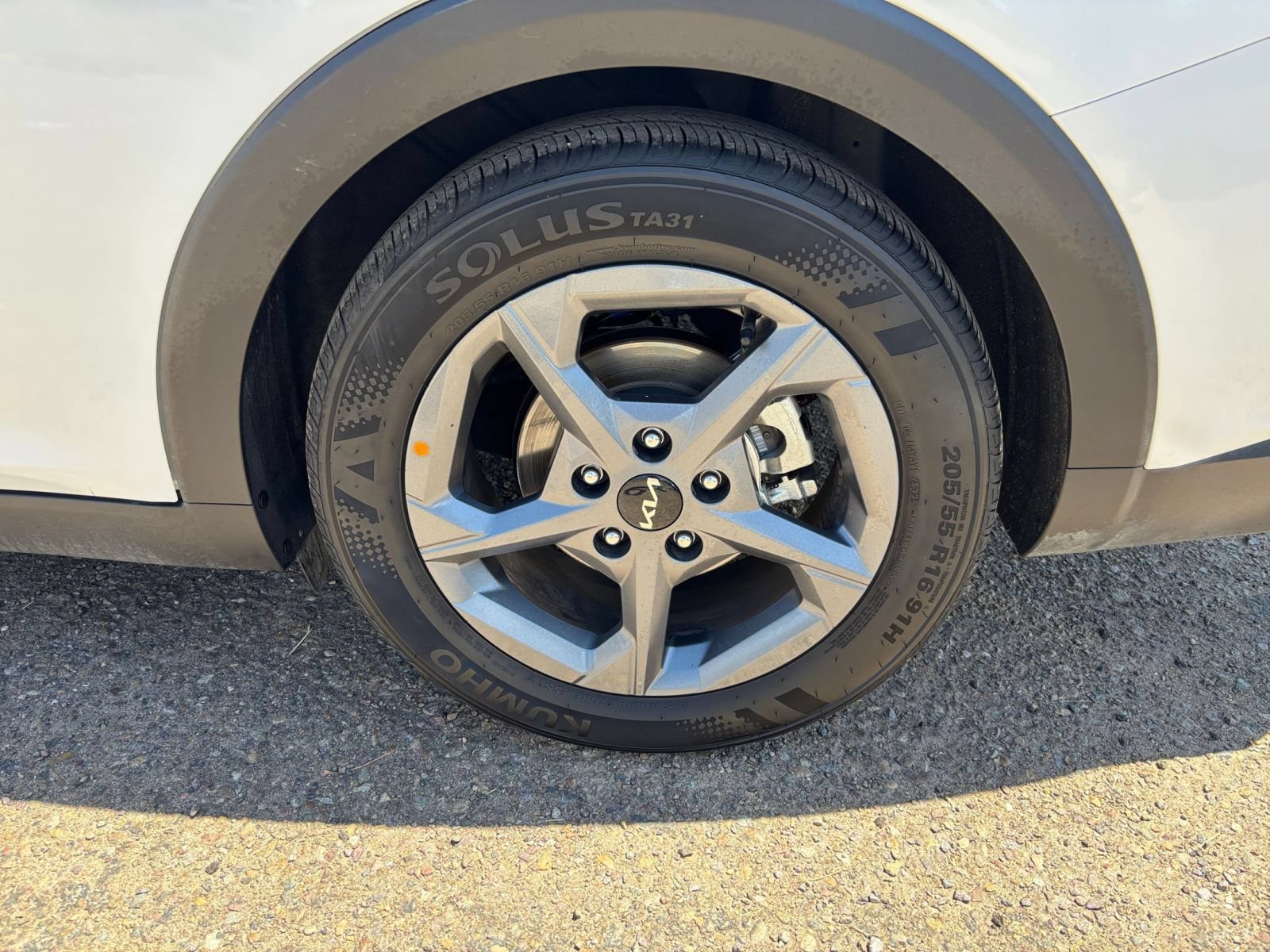 Used 2026 Kia K4 FWD image 28