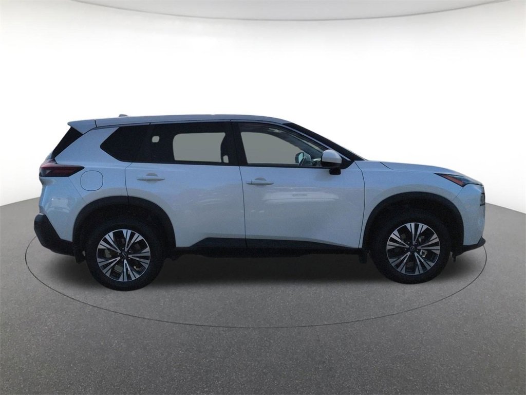 Used 2023 Nissan Rogue SV image 4