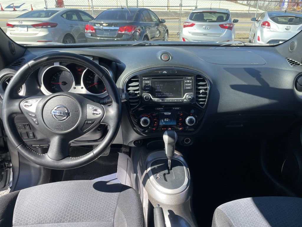 Used 2017 Nissan Juke SV AWD/4WD image 12