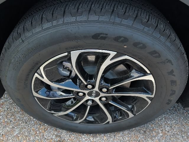 Used 2026 Lincoln Nautilus Premier AWD/4WD image 4