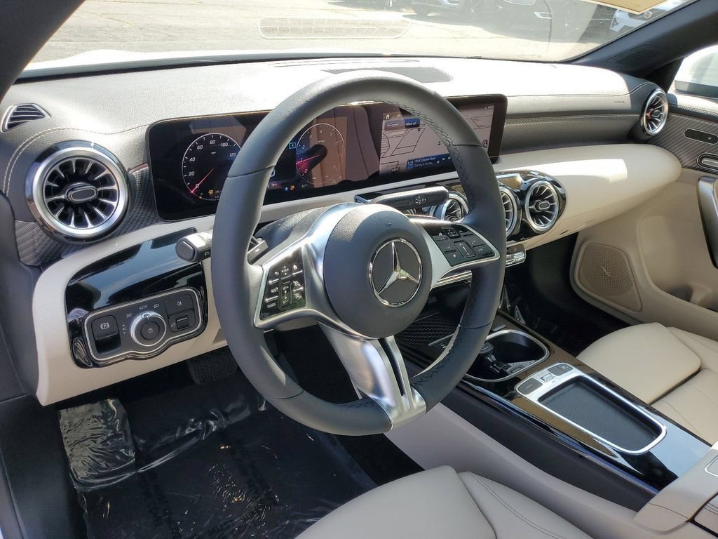 New 2025 Mercedes-Benz CLA 250 4MATIC image 18