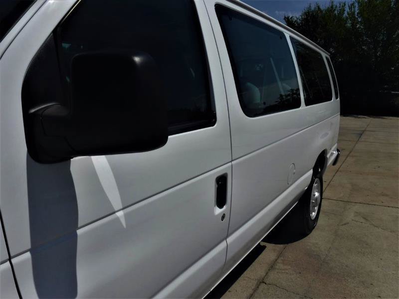 Used 2008 Ford E-350 and Econoline 350 XLT RWD image 17