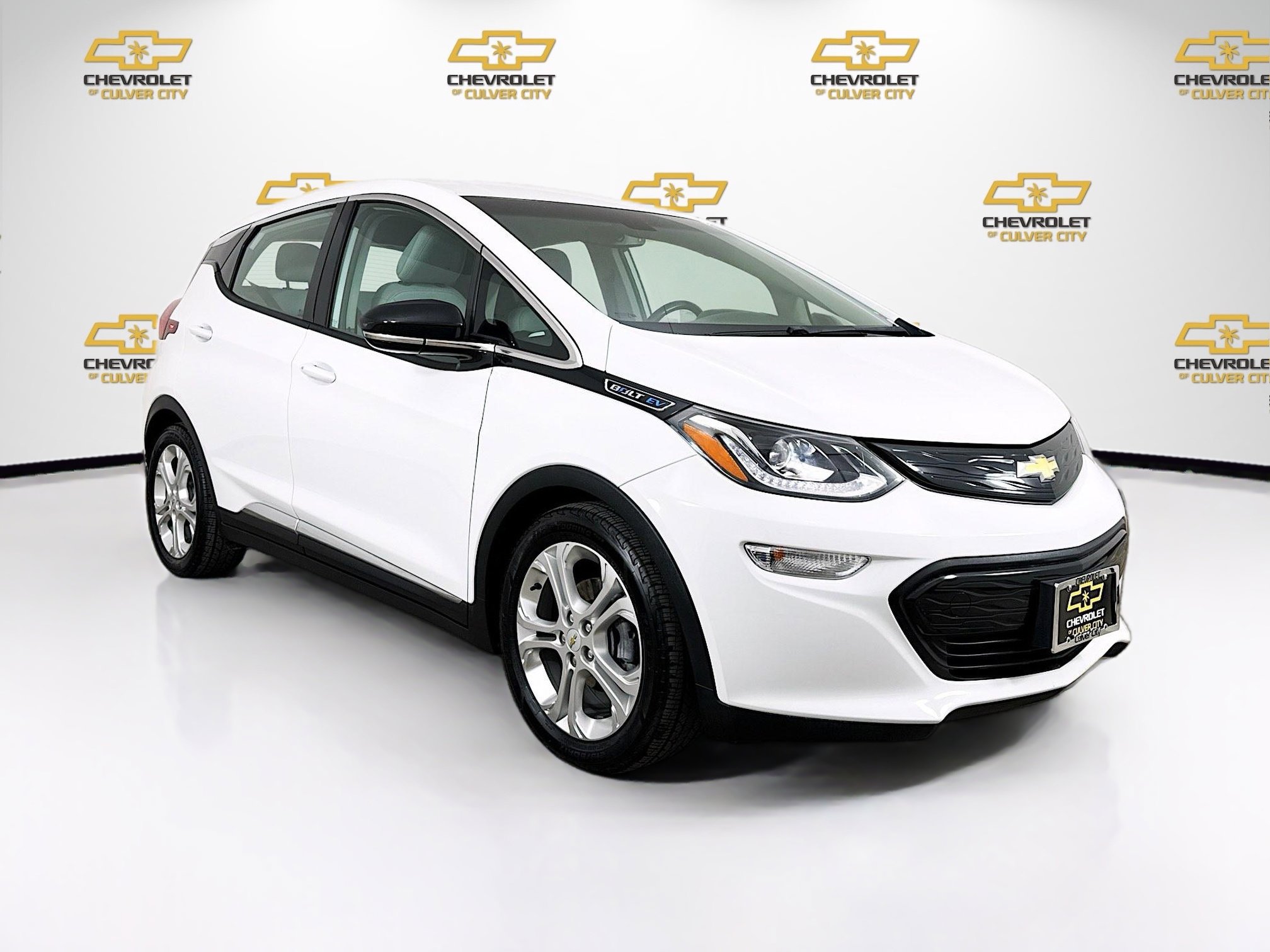 Used 2020 Chevrolet Bolt LT FWD image 1