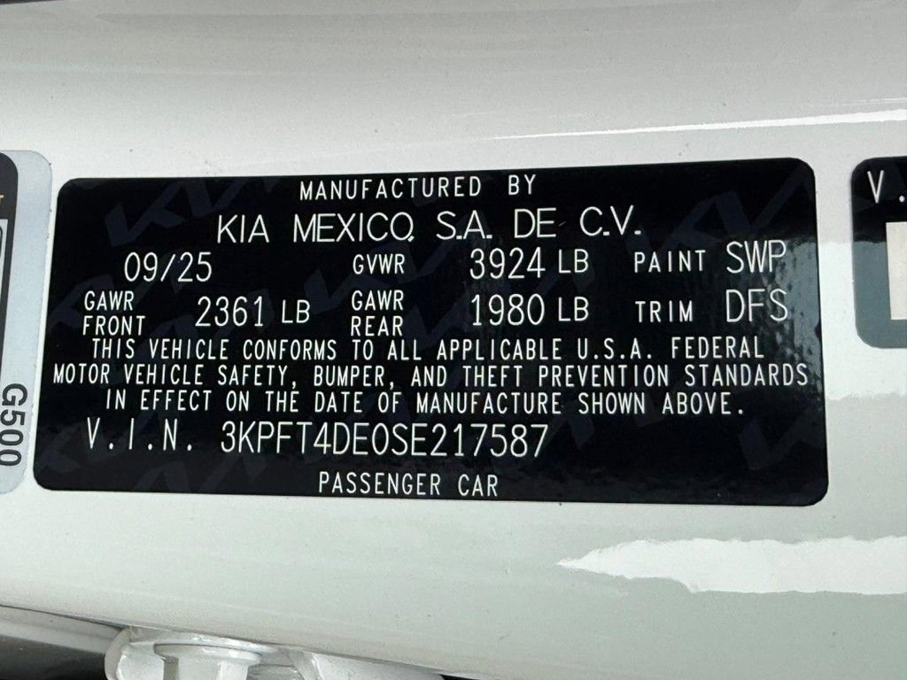 New 2025 Kia K4 LXS image 21