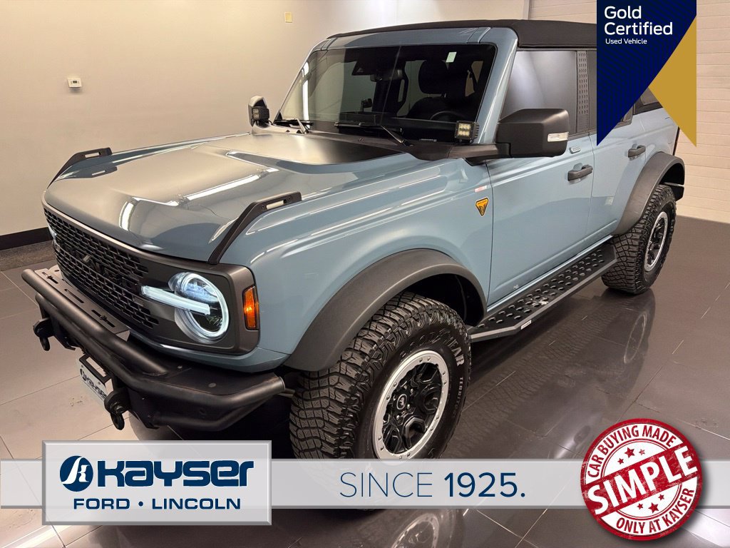 Used 2023 Ford Bronco Badlands w/ Sasquatch Package AWD/4WD image 3