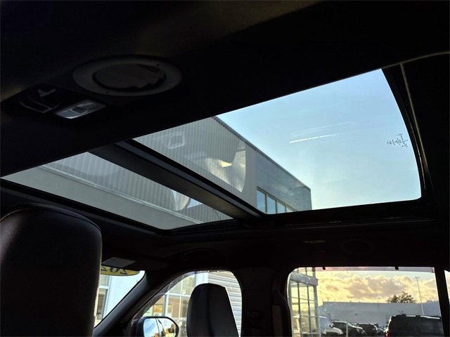 Used 2020 Ford Explorer Limited image 13