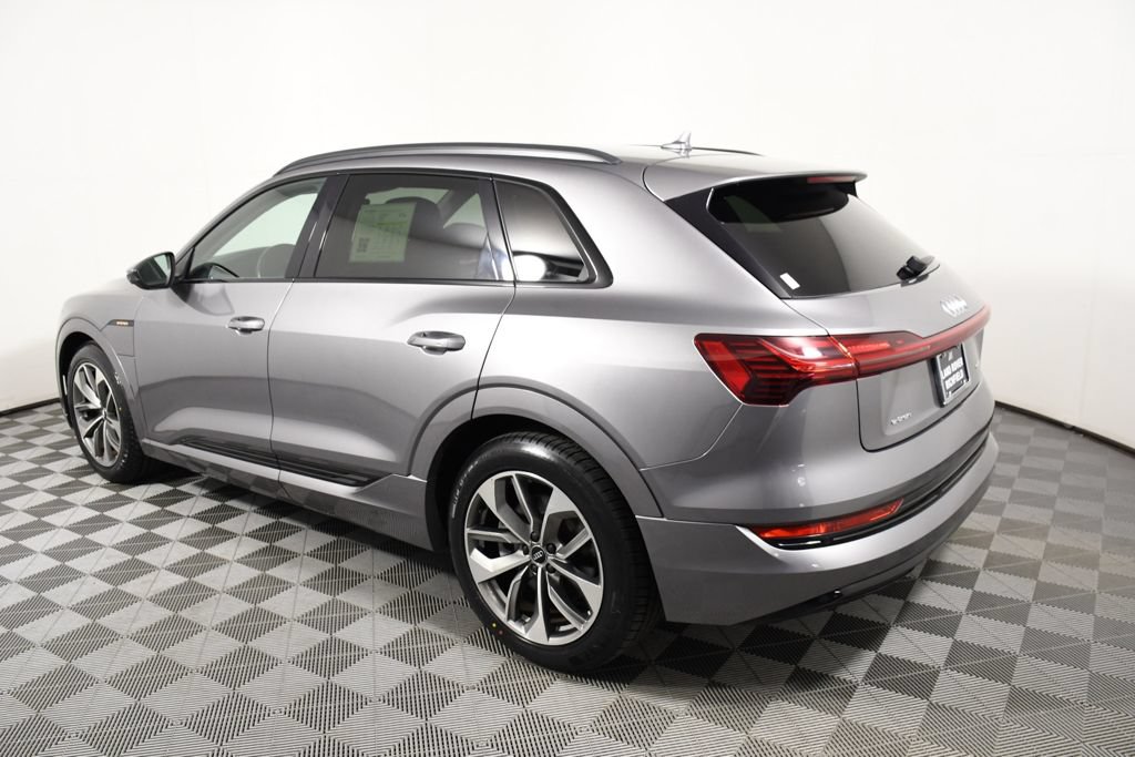 Used 2021 Audi e-tron Premium w/ Black Optic Package AWD/4WD image 3